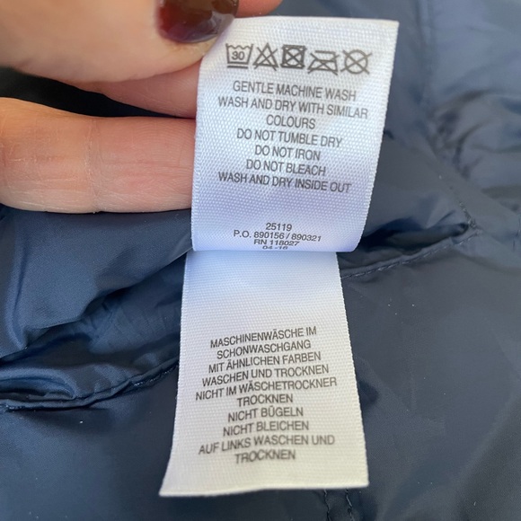 Mini Boden Boys Reversible Blue Navy Animal Print Puffer Vest Sz 4-5y - Picture 13 of 13